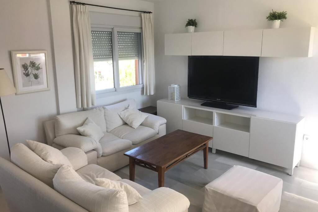 Precioso apartamento muy cerca de la playa Chiclana de la Frontera Exterior foto
